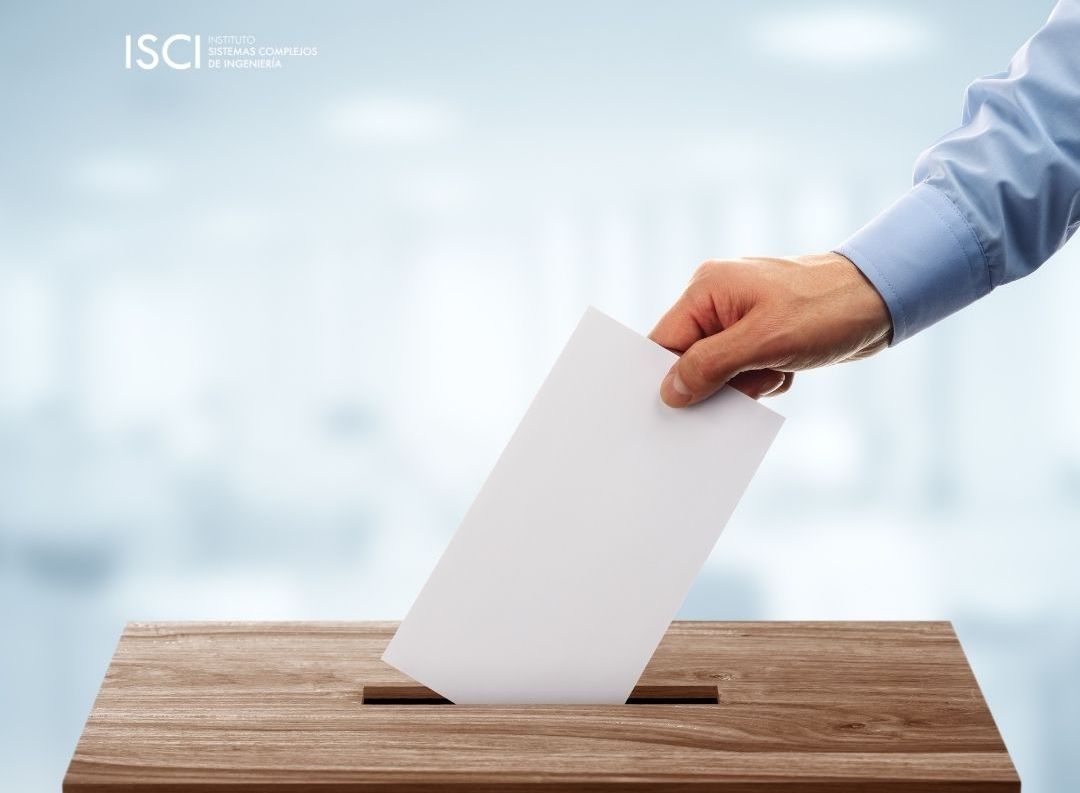 Académicos de la U. de Chile proponen “atacar” el principal cuello de botella de los comicios: el número de cámaras secretas