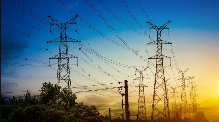 Startup ayuda a reducir en un 18% costos eléctricos de empresas