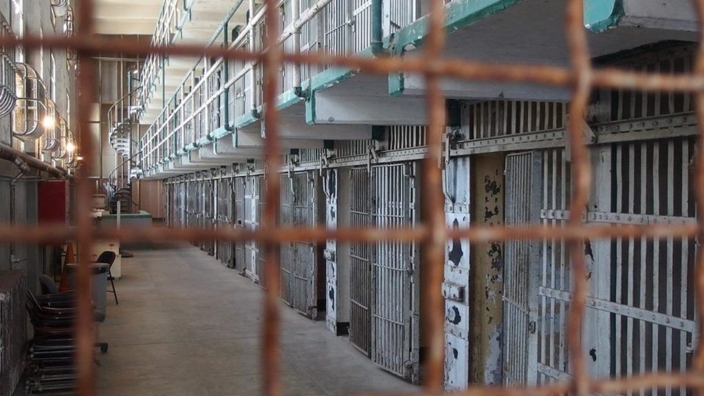 Investigadores crean plataforma para mejorar la gestión de cárceles