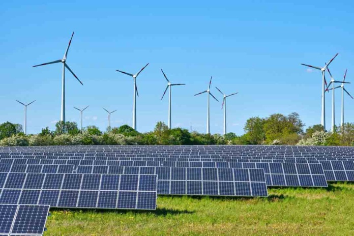 ISCI presenta informe para estabilizar el sistema eléctrico en la transición hacia energías renovables