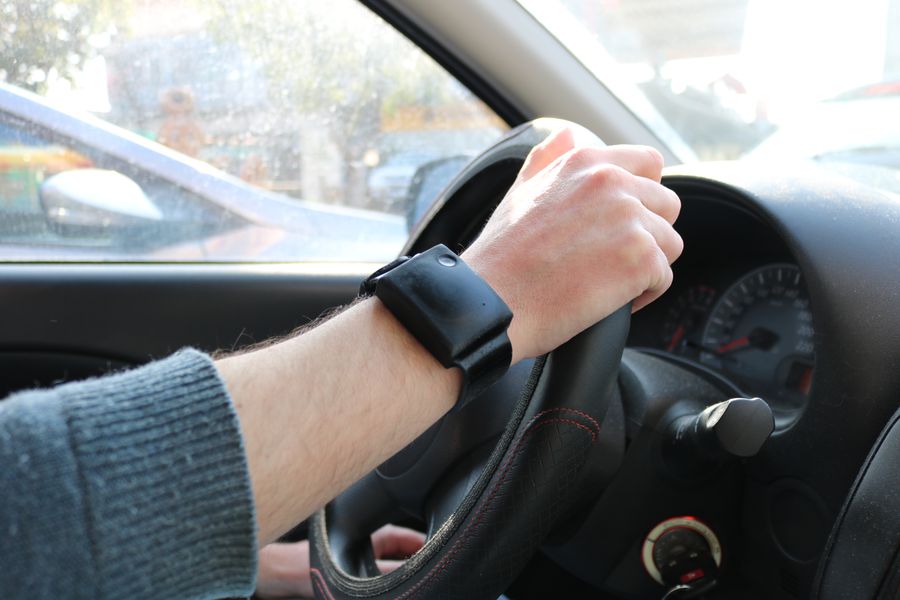 La pulsera creada por chilenos que ayuda a medir las emociones