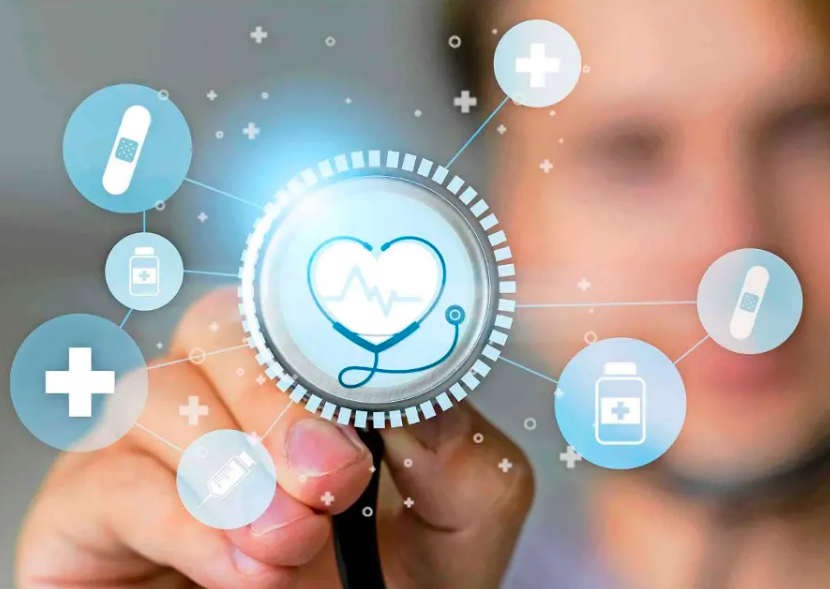 Cobertura, regulación e infraestructura y formación, ejes de las redes médicas chilenas